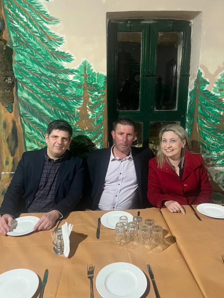 Ο Παγκαλαβρυτινός Σύλλογος Πατρών στο Ναό Αγίου Νεκταρίου Μοίρα 35 Ο Παγκαλαβρυτινός Σύλλογος Πατρών στο Ναό Αγίου Νεκταρίου Μοίρα