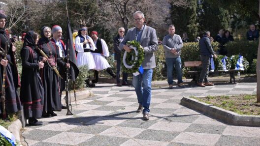 Ο αντιδήμαρχος Τ. Πετρόπουλος, επετειακά, στους «Γιαννιάδες» ΦΩΤΟ