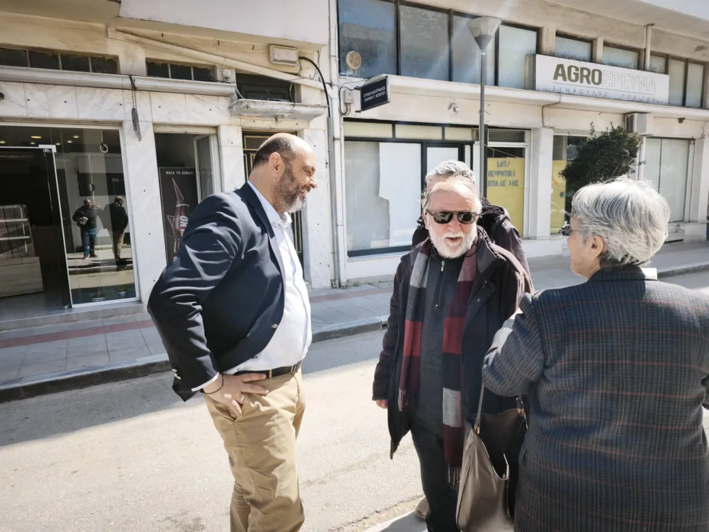 Κάτω Αχαΐα: Περιοδεία Φωτήλα - Αμεση επαφή με επαγγελματείς, κόσμο και κομματικά στελέχη ΦΩΤΟ