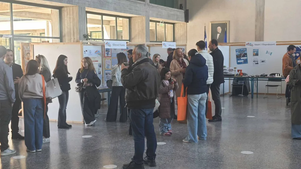 Open Day στα Αρσάκεια Πατρών - «Σχολεία ανοικτά στην κοινωνία» ΦΩΤΟ 36 Open Day στα Αρσάκεια Πατρών - «Σχολεία ανοικτά στην κοινωνία» ΦΩΤΟ