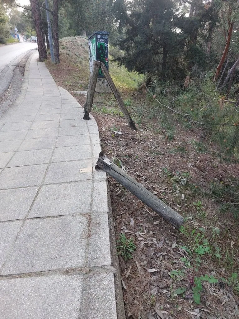 Πάτρα: Βανδαλισμοί στο Δασσύλιο - Κίνδυνος σοβαρού ατυχήματος ΦΩΤΟ 29 Πάτρα: Βανδαλισμοί στο Δασσύλιο - Κίνδυνος σοβαρού ατυχήματος ΦΩΤΟ