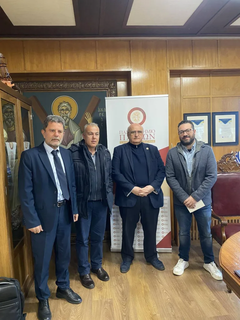 Μαθητές του Πειραματικού Σχολείου Καστριτσίου έγιναν...φοιτητές στο Πανεπιστήμιο ΦΩΤΟ