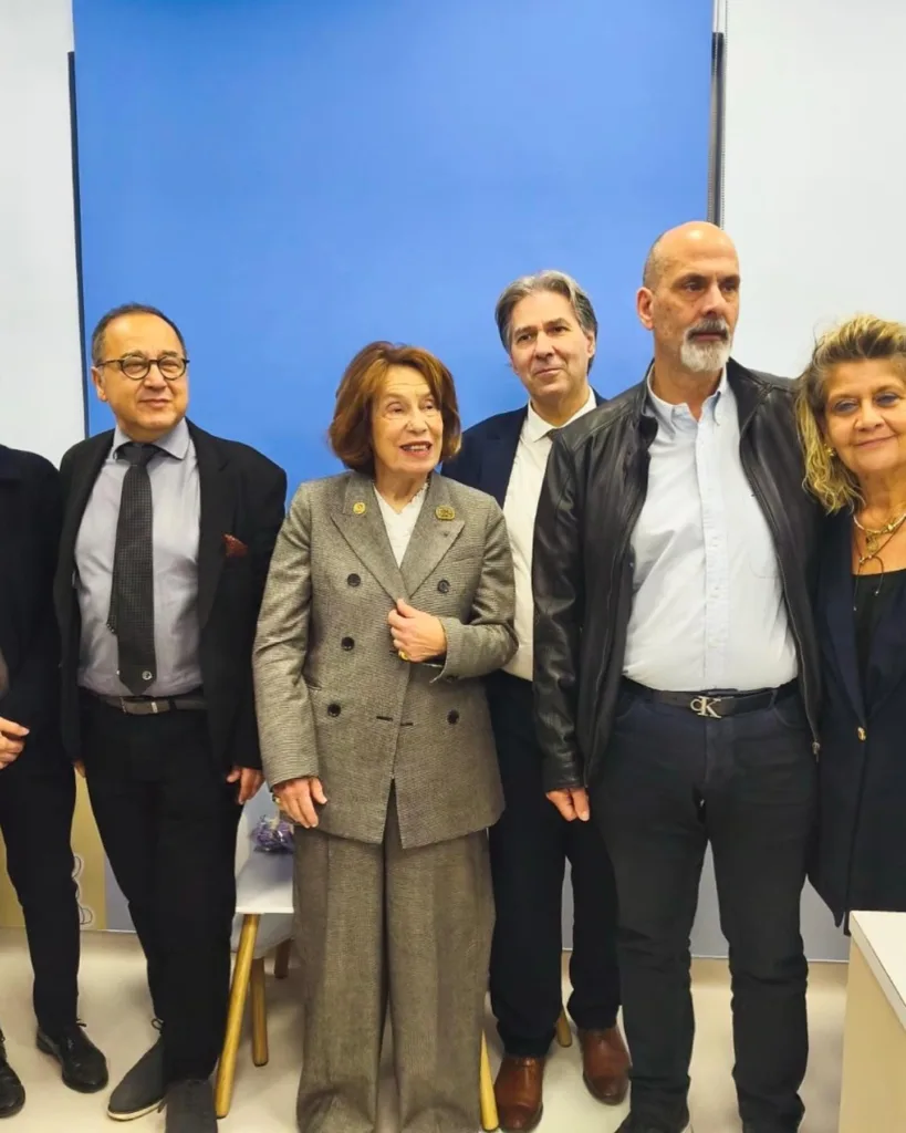 Ο Χ. Μπονάνος στο νοσοκομείο Ρίου για την Οργάνωση «Ελίζα» ΦΩΤΟ 29 Ο Χ. Μπονάνος στο νοσοκομείο Ρίου για την Οργάνωση «Ελίζα» ΦΩΤΟ