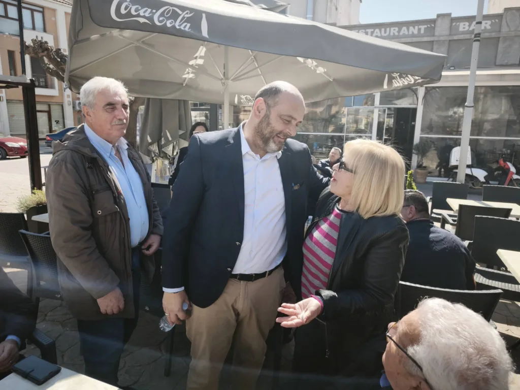 Κάτω Αχαΐα: Περιοδεία Φωτήλα - Αμεση επαφή με επαγγελματείς, κόσμο και κομματικά στελέχη ΦΩΤΟ