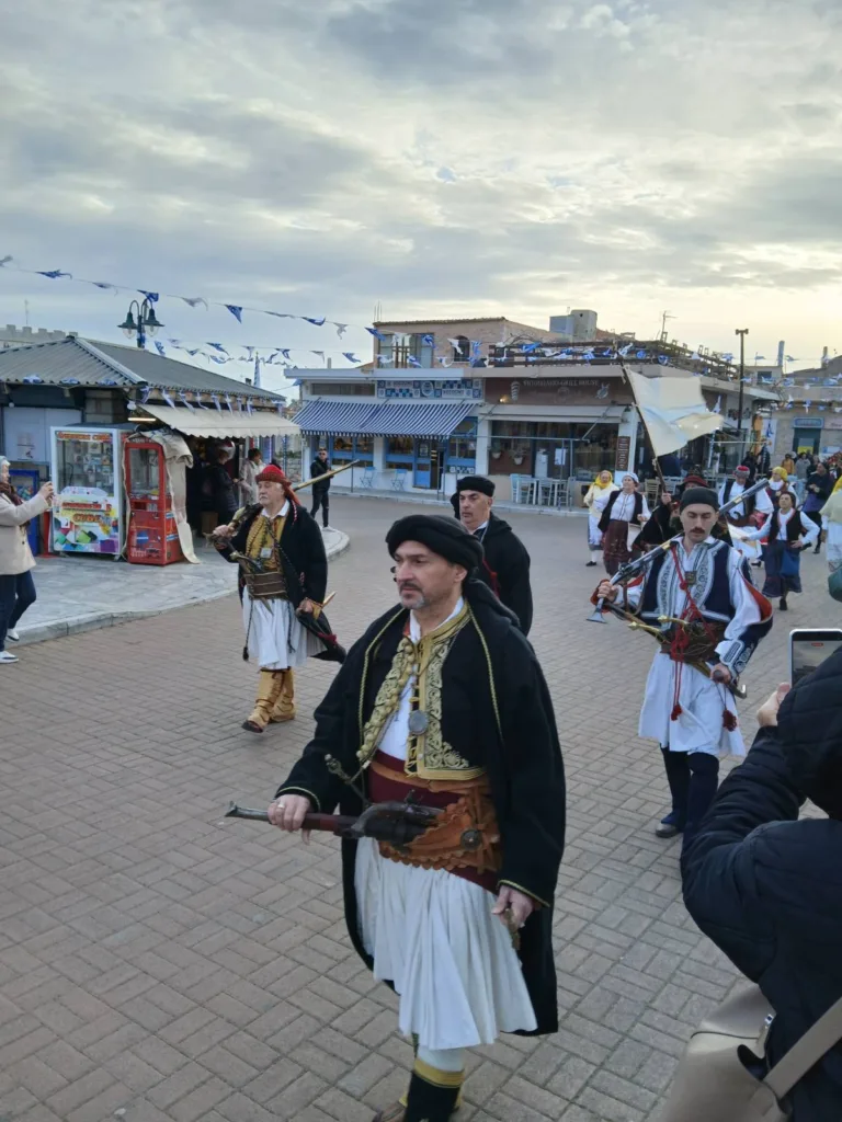 Ο Σκοπευτικός Όμιλος Παραδοσιακών όπλων Πατρών, στην Μάνη ΦΩΤΟ