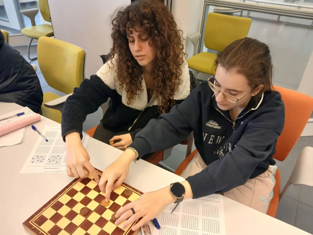 «Σκέψη, καινοτομία και Τεχνητή νοημοσύνη στην πράξη» από του Αρσάκειο ΦΩΤΟ