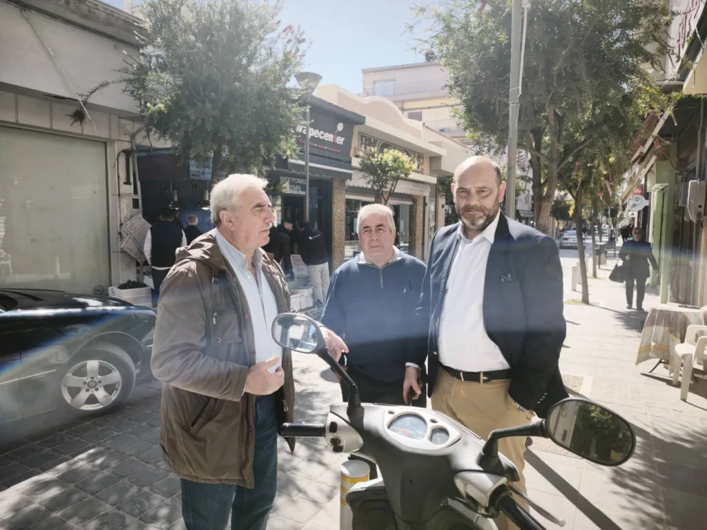 Κάτω Αχαΐα: Περιοδεία Φωτήλα - Αμεση επαφή με επαγγελματείς, κόσμο και κομματικά στελέχη ΦΩΤΟ