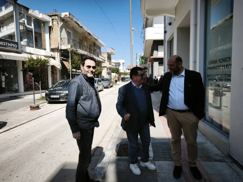 Κάτω Αχαΐα: Περιοδεία Φωτήλα - Αμεση επαφή με επαγγελματείς, κόσμο και κομματικά στελέχη ΦΩΤΟ