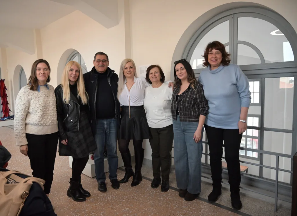 Πάτρα: Ο Κ. Πελετίδης με μαθητές - Εμφαση στην ιστορικότητα του Δημαρχείου ΦΩΤΟ 35 Πάτρα: Ο Κ. Πελετίδης με μαθητές - Εμφαση στην ιστορικότητα του Δημαρχείου ΦΩΤΟ
