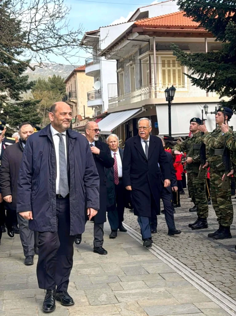 Καλάβρυτα: Ημέρα επετείου της απελευθέρωσης - Σύμβολο θυσίας, ορόσημο της εθνικής ταυτότητας ΦΩΤΟ 30 Καλάβρυτα: Ημέρα επετείου της απελευθέρωσης - Σύμβολο θυσίας, ορόσημο της εθνικής ταυτότητας ΦΩΤΟ