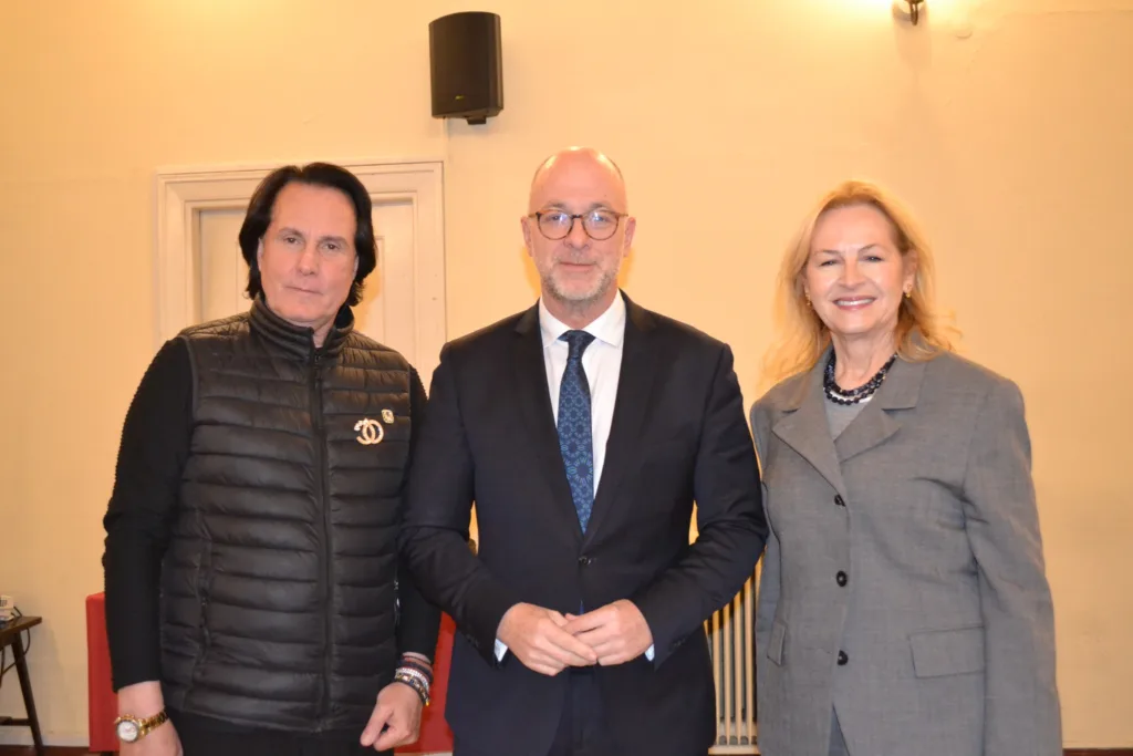 Στην «Παναθηναϊκή» Πάτρας ο Πρέσβης - Διδάκτωρ Φιλοσοφίας και Ιστορίας Δ.Παπανδρέου ΦΩΤΟ