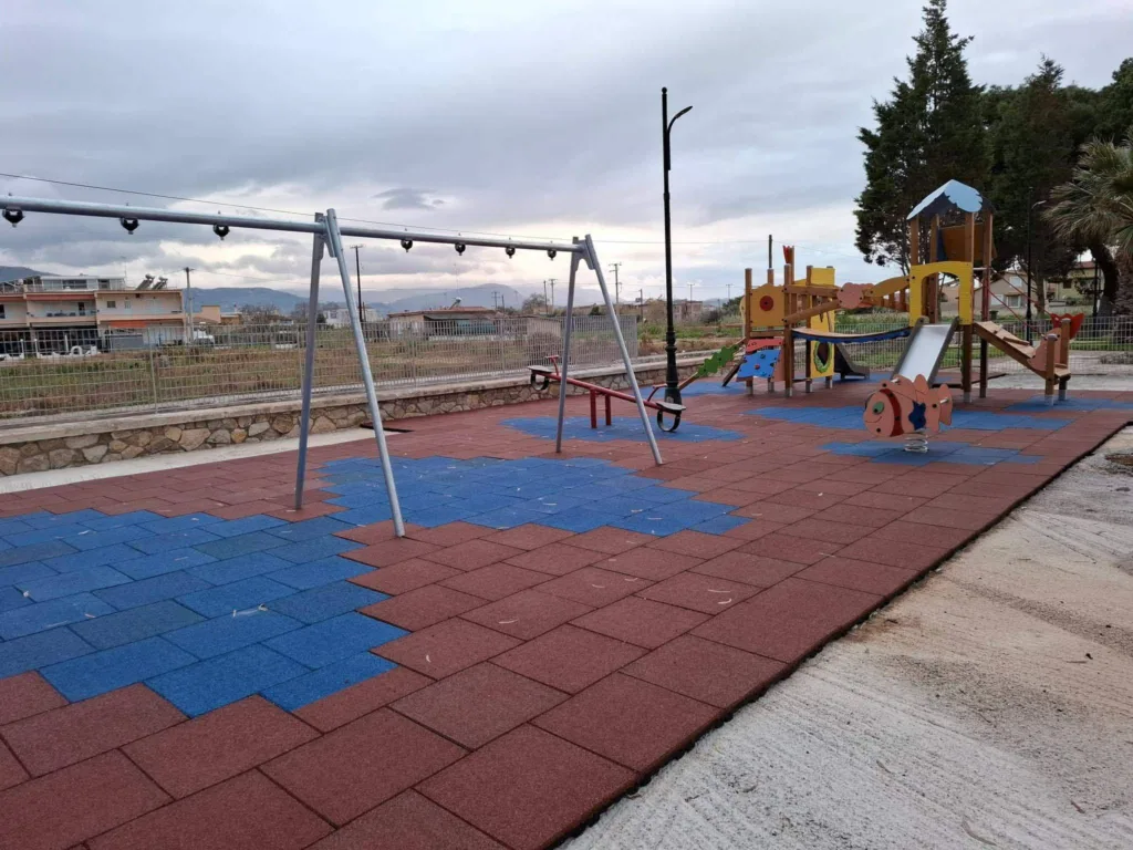 Αίγιο: Νέα, ασφαλής και σύχγρονη Παιδική χαρά στα Βαλιμήτικα ΦΩΤΟ 29 Αίγιο: Νέα, ασφαλής και σύχγρονη Παιδική χαρά στα Βαλιμήτικα ΦΩΤΟ