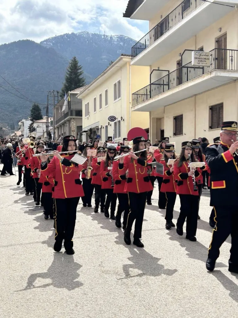 Καλάβρυτα: Ημέρα επετείου της απελευθέρωσης - Σύμβολο θυσίας, ορόσημο της εθνικής ταυτότητας ΦΩΤΟ 35 Καλάβρυτα: Ημέρα επετείου της απελευθέρωσης - Σύμβολο θυσίας, ορόσημο της εθνικής ταυτότητας ΦΩΤΟ