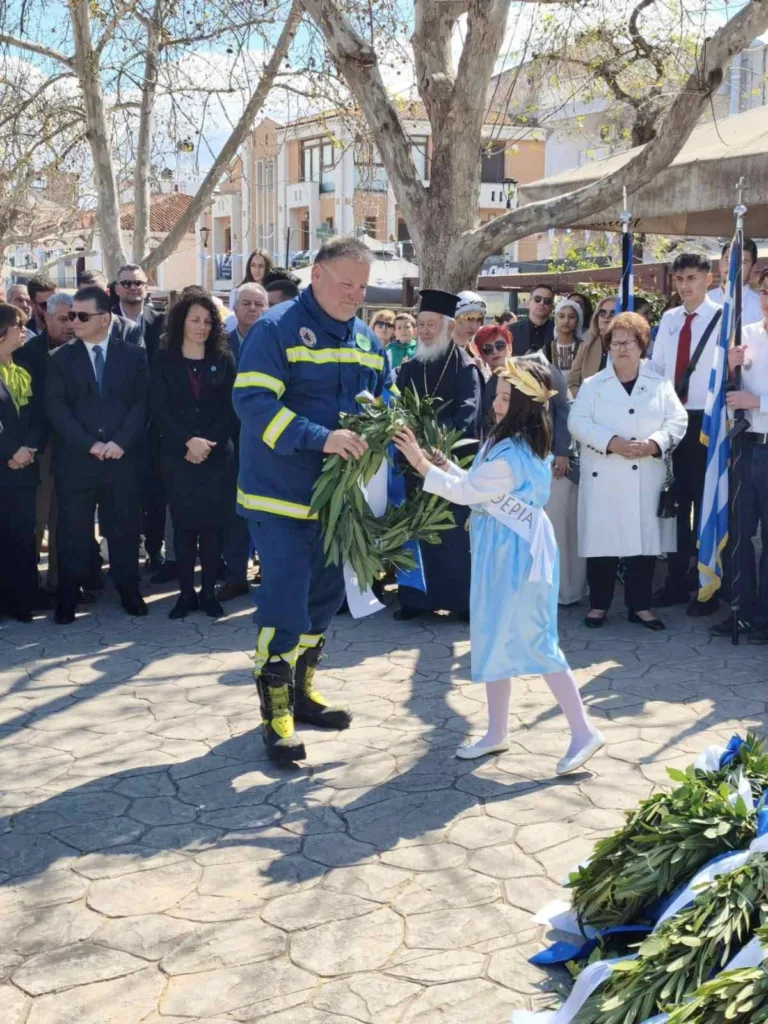Η ΣΕΔΙΠ Δυτικής Αχαΐας με Πυροσβεστικό όχημα για τους αγώνες του Έθνους ΦΩΤΟ