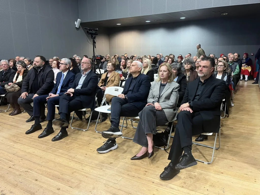 Ο Παγκαλαβρυτινός Σύλλόγος Πάτρας, για την εθνική επέτειο ΦΩΤΟ