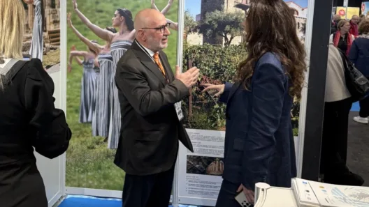 Πάτρα: Η Περιφέρεια Δυτικής Ελλάδας σε τουριστική έκθεση στις Βερσαλλίες ΦΩΤΟ