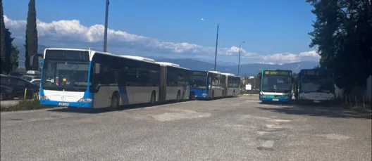 Πάτρα: Πολλά παράπονα για τα λεωφορεία σε συνοικίες - Κόσμος μιλά για...«Αστικές ταλαιπωρίες!