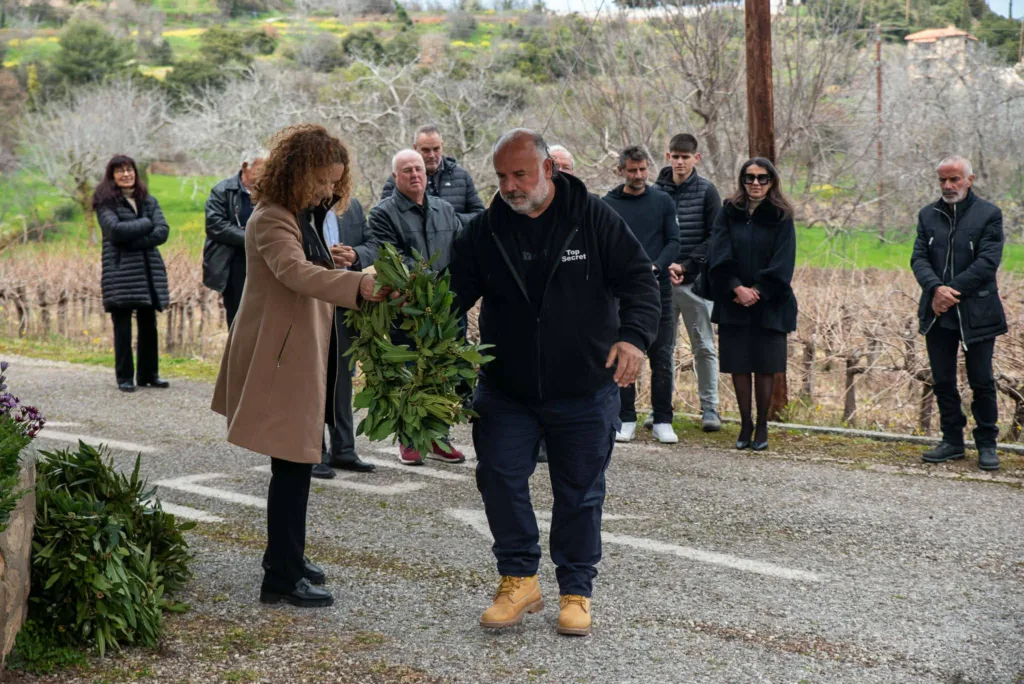 Επετειακές εκδηλώσεις στους Αμπελόκήπους Αιγείρας για τα 205 χρόνια από την Ελληνική Επανάσταση ΦΩΤΟ 32 Επετειακές εκδηλώσεις στους Αμπελόκήπους Αιγείρας για τα 205 χρόνια από την Ελληνική Επανάσταση ΦΩΤΟ