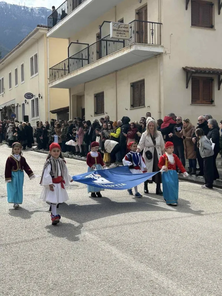 Καλάβρυτα: Ημέρα επετείου της απελευθέρωσης - Σύμβολο θυσίας, ορόσημο της εθνικής ταυτότητας ΦΩΤΟ 52 Καλάβρυτα: Ημέρα επετείου της απελευθέρωσης - Σύμβολο θυσίας, ορόσημο της εθνικής ταυτότητας ΦΩΤΟ