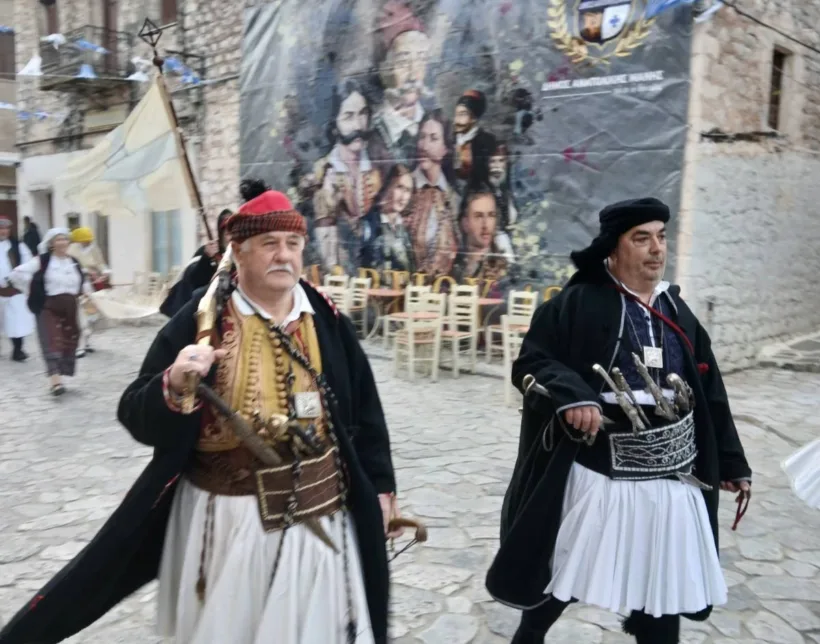 Ο Σκοπευτικός Όμιλος Παραδοσιακών όπλων Πατρών, στην Μάνη ΦΩΤΟ