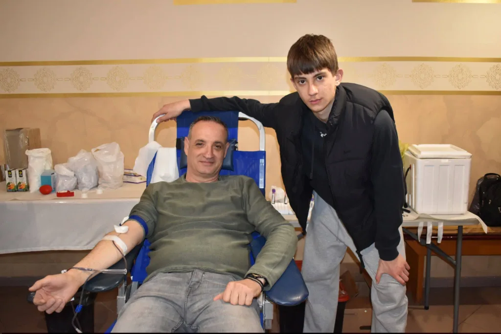 Ρεκόρ αιμοληψίας στον Ι.Ναό Αναλήψεως από τον Σύλλογο Καλουσιωτών ΦΩΤΟ