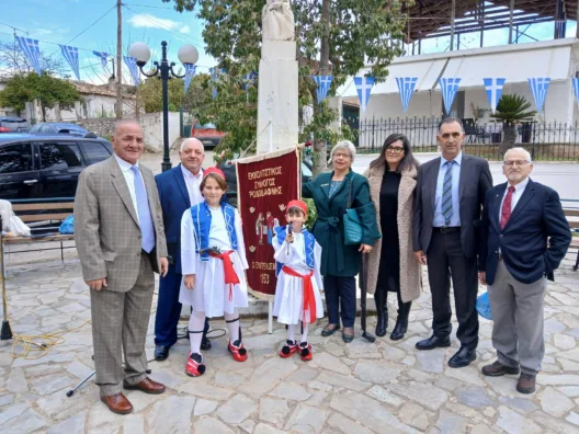 Του Ευαγγελισμού... ο «Ευαγγελισμός» Ροδοδάφνης με στεφάνι