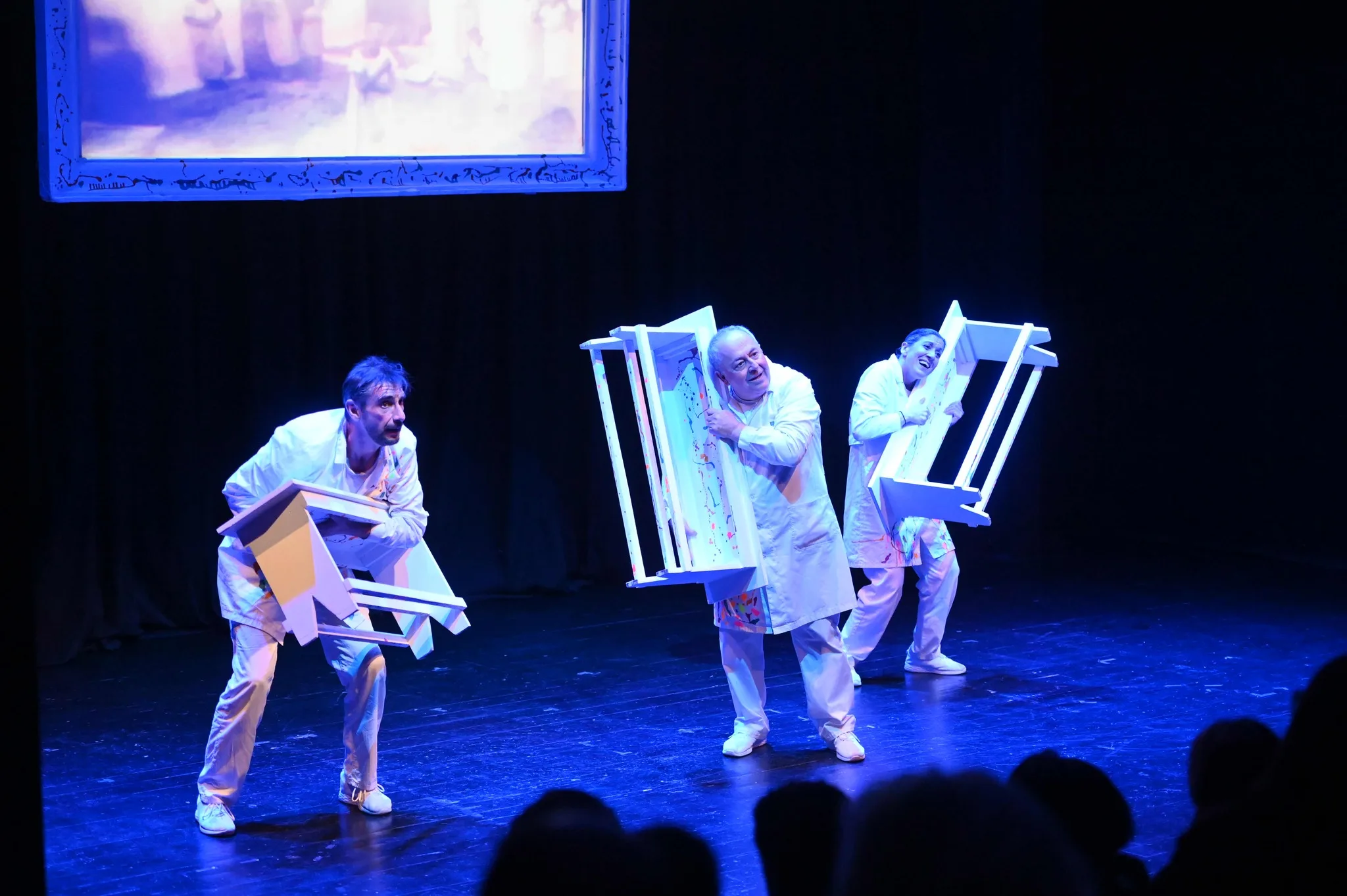 Η πρεμιέρα της παράστασης του ΔΗΠΕΘΕ «Οι ωραίοι τρελοί της Πάτρας» ΒΙΝΤΕΟ-ΦΩΤΟ