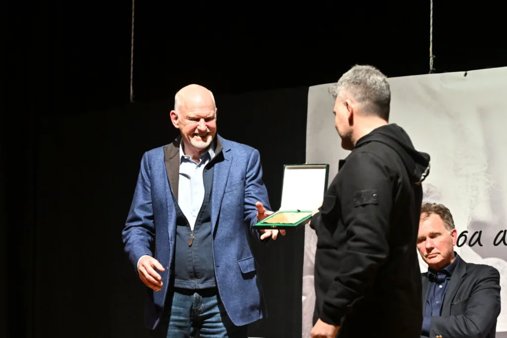 «Ο Ανδρέας Παπανδρέου μέσα από τα μάτια των παιδιών του» ΝΕΕΣ ΦΩΤΟ