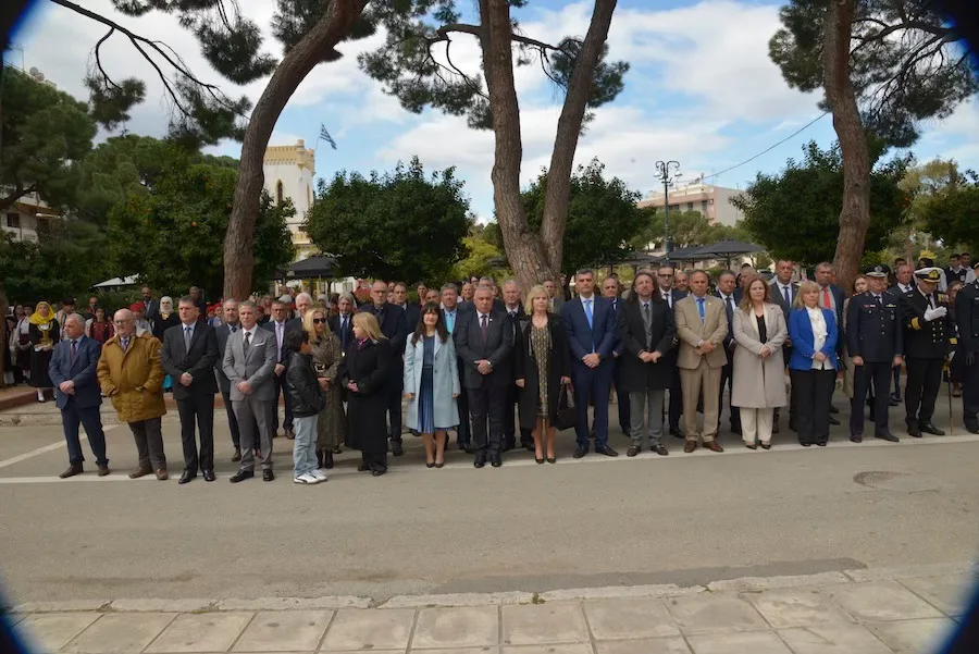 Αίγιο: Στην παραλία η μαθητική παρέλαση της 25ης Μαρτίου...και με άλογα BINTEO-ΦΩΤΟ 28 Αίγιο: Στην παραλία η μαθητική παρέλαση της 25ης Μαρτίου...και με άλογα BINTEO-ΦΩΤΟ