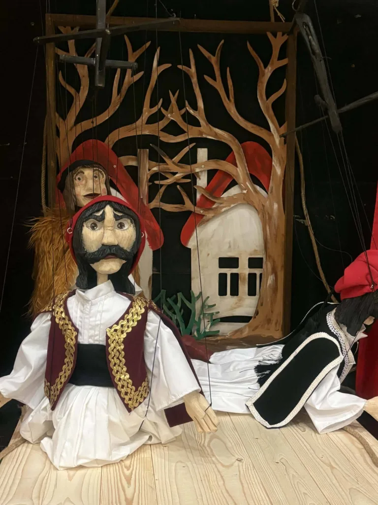 Eορταστική εκδήλωση για την 25η Μαρτίου στην ΕΠΑΣ Πάτρας ΦΩΤΟ