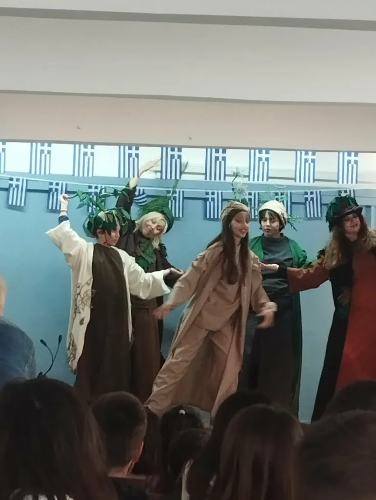 Το Θεατρικό Εργαστήρι της Πολυφωνικής σε μαθητές - «Σε τρελό πανικό» ΦΩΤΟ