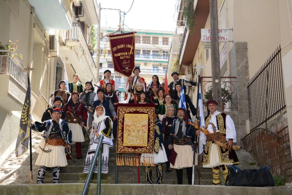 Η Στέγη Καλαβρυτινών Πάτρας τίμησαν την Ιστορία ΦΩΤΟ