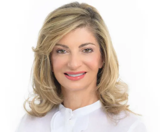 «Η κοινωνία μας βιώνει μια νέα οικονομική ύφεση» 40 «Η κοινωνία μας βιώνει μια νέα οικονομική ύφεση»