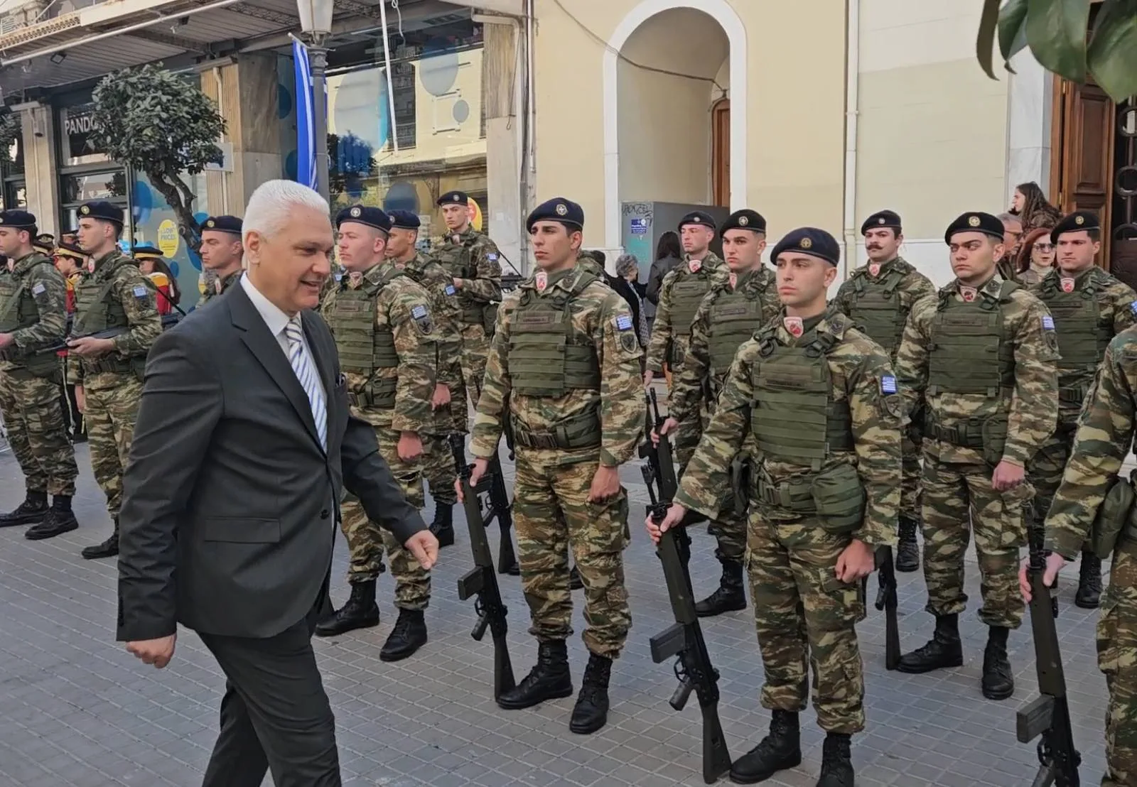 Ο απόγονος της οικογένειας Ζαΐμη του 1821 υπερήφανα για την Ελληνική Επανάσταση ΦΩΤΟ