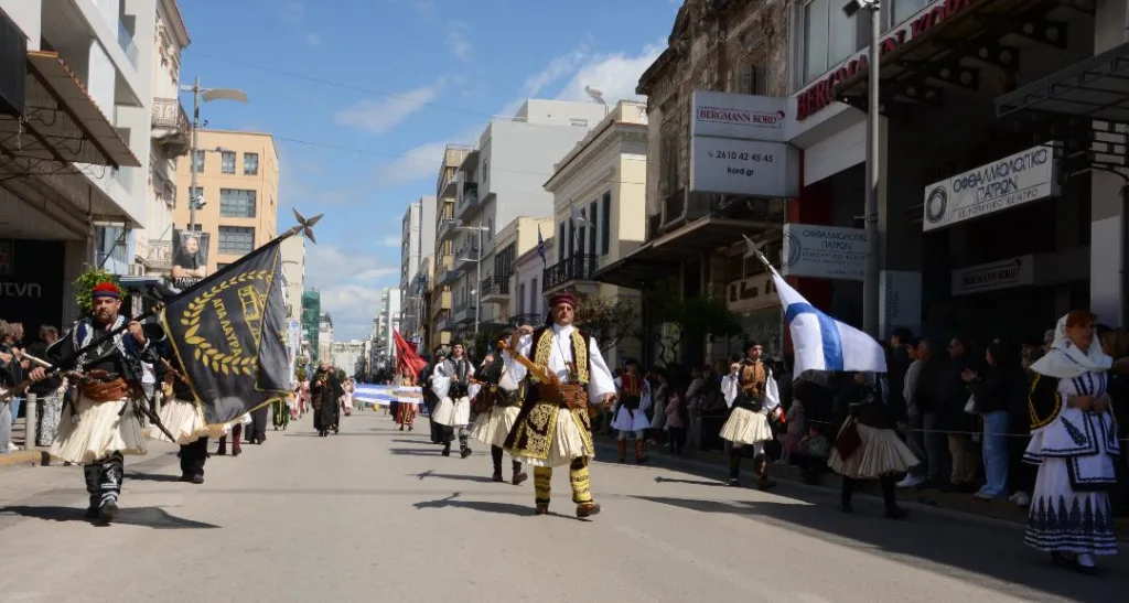 Η Στέγη Καλαβρυτινών Πάτρας τίμησαν την Ιστορία ΦΩΤΟ 44 Η Στέγη Καλαβρυτινών Πάτρας τίμησαν την Ιστορία ΦΩΤΟ