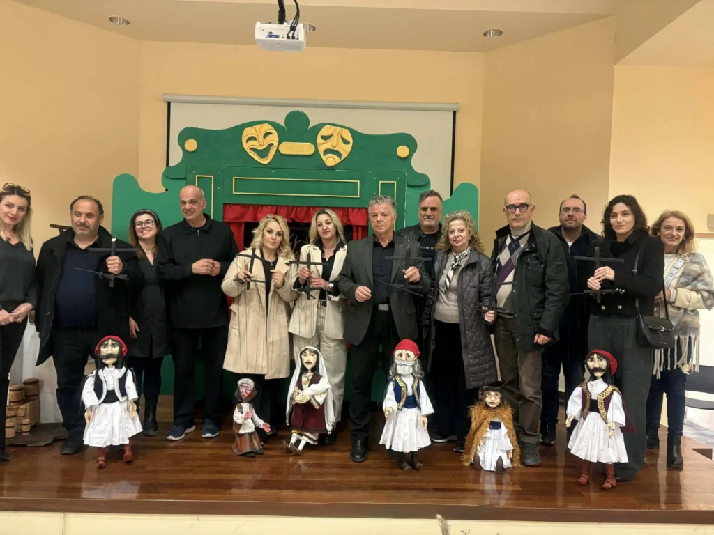 Eορταστική εκδήλωση για την 25η Μαρτίου στην ΕΠΑΣ Πάτρας ΦΩΤΟ