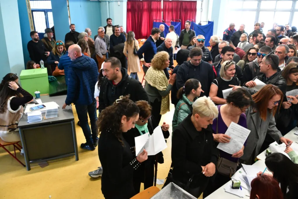 Αχαΐα: Διπλάσιοι πήγαν στις κάλπες για Συνέδρους στο ΠΑΣΟΚ - Η συμμετοχή ανά περιοχή ΦΩΤΟ 29 Αχαΐα: Διπλάσιοι πήγαν στις κάλπες για Συνέδρους στο ΠΑΣΟΚ - Η συμμετοχή ανά περιοχή ΦΩΤΟ