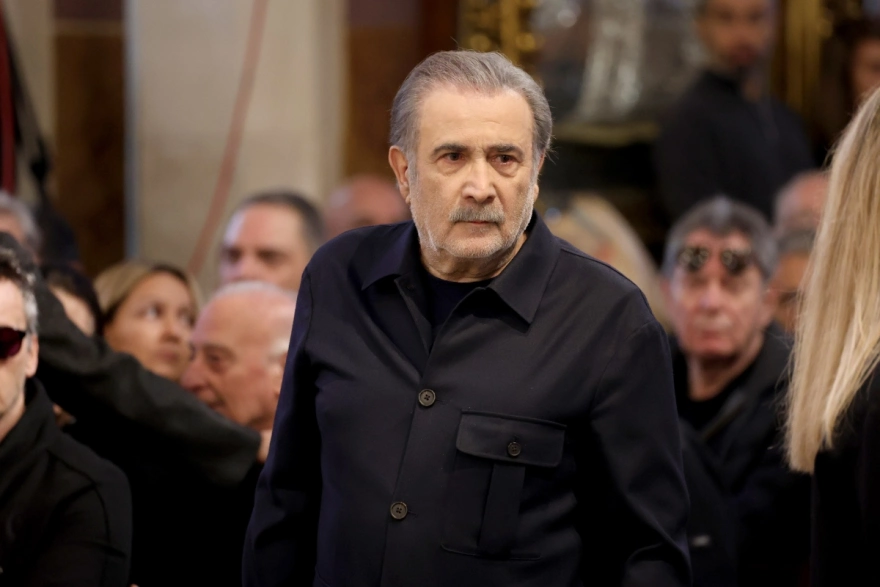 H Ελλάδα αποχαιρέτησε τη Μαρινέλλα - Οι επώνυμοι που παρευρέθηκαν στο «τελευταίο αντίο» ΦΩΤΟ