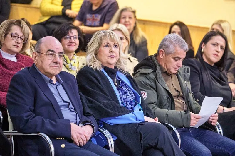 Πρόληψη από εξαρτήσεις και μελλοντικές ανησυχίες στην «Πρόταση» ΦΩΤΟ