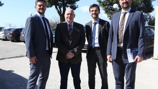 Πάτρα: Η αποστολή της Αμερικανικής Πρεσβείας στο Επιστημονικό Πάρκο ΦΩΤΟ