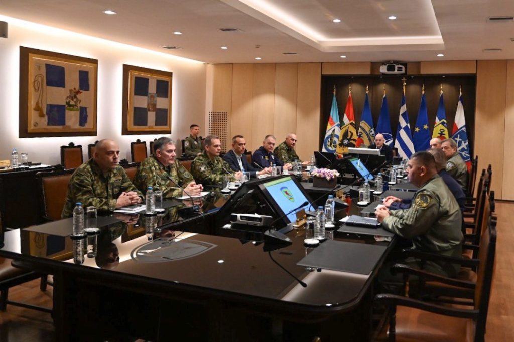 Έκτακτη σύσκεψη, με Δένδια, στο Υπουργείο Άμυνας για το Ιράν ΦΩΤΟ