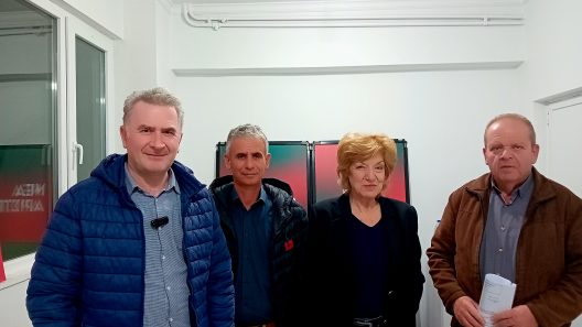 Πάτρα: Η βουλευτής Σία Αναγνωστοπούλου με Πυροσβέστες και Ταξιτζήδες ΦΩΤΟ