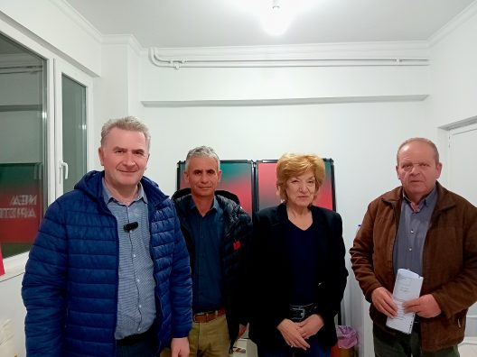 Πάτρα: Η βουλευτής Σία Αναγνωστοπούλου με Πυροσβέστες και Ταξιτζήδες ΦΩΤΟ