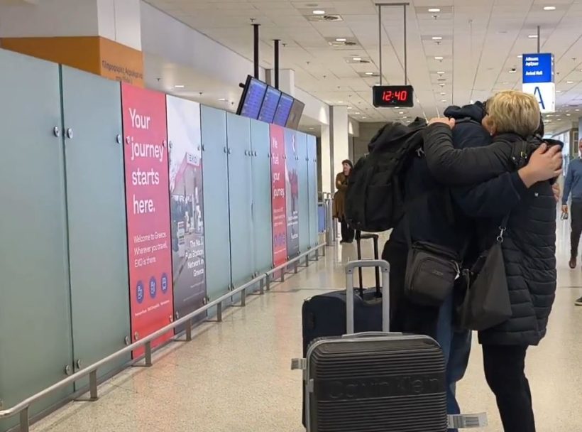 Συγκλονίζουν οι Έλληνες που επιστρέφουν από τη Μέση Ανατολή