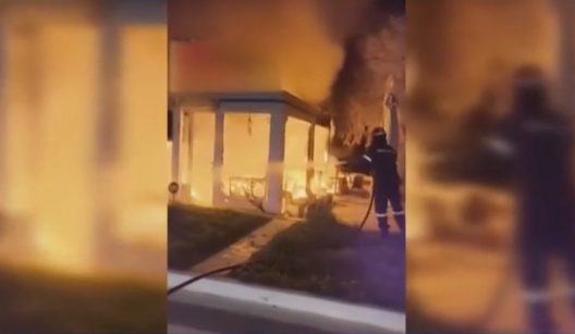 Αττική: Εμπρηστική επίθεση σε καφετέρια