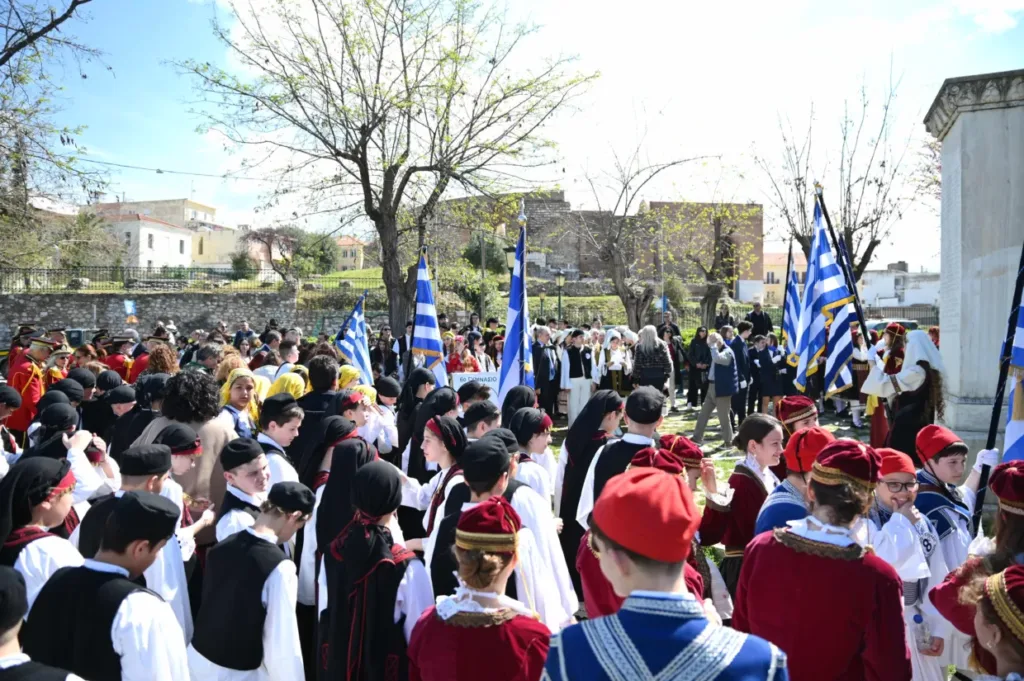 Πάτρα: Η δημοτική αρχή σε εκδηλώσεις για την 25η Μαρτίου ΦΩΤΟ 29 Πάτρα: Η δημοτική αρχή σε εκδηλώσεις για την 25η Μαρτίου ΦΩΤΟ