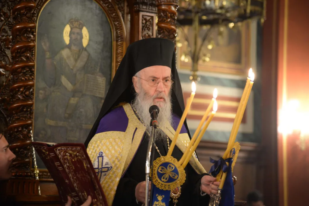 Πάτρα: Λαμπρὸς εσπερινὸς στον Μητροπολιτικὸ Ναό της Πάτρας ΦΩΤΟ 34 Πάτρα: Λαμπρὸς εσπερινὸς στον Μητροπολιτικὸ Ναό της Πάτρας ΦΩΤΟ