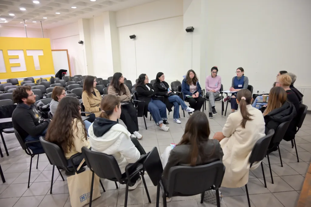 «Φωτεινές» παρεμβάσεις για την ευημερία των παιδιών στο ΤΕΕ ΦΩΤΟ 29 «Φωτεινές» παρεμβάσεις για την ευημερία των παιδιών στο ΤΕΕ ΦΩΤΟ