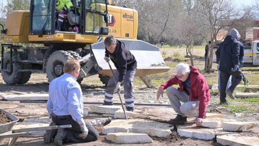 Πάτρα: Καθαρισμός στην ανάπλαση του Πλατανόδασους ΦΩΤΟ