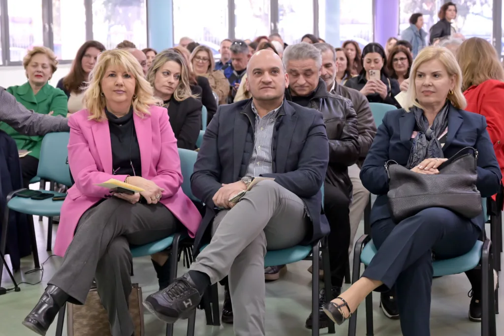 «Γυναίκα: χθες, σήμερα, αύριο. Μια ζωή γεμάτη ρόλους» από το Δίκτυο Μαιών ΦΩΤΟ 31 «Γυναίκα: χθες, σήμερα, αύριο. Μια ζωή γεμάτη ρόλους» από το Δίκτυο Μαιών ΦΩΤΟ